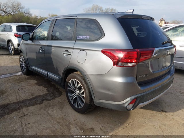 Продаж на аукціоні авто 2018 Mitsubishi Outlander Es, vin: JA4AD2A30JJ002804, номер лоту: 44793670