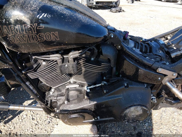 1HD1YXZ15PB074805 Harley-Davidson Fxlrst