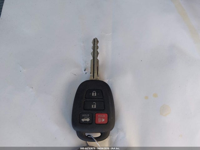 Продажа на аукционе авто 2016 Toyota Corolla Le, vin: 2T1BURHE8GC559894, номер лота: 44793679