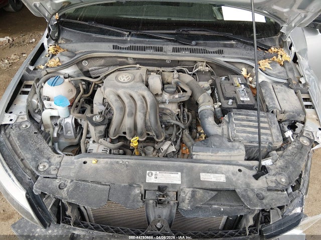 44793688 :رقم المزاد ، 3VW2K7AJ3FM404173 vin ، 2015 Volkswagen Jetta 2.0l S مزاد بيع