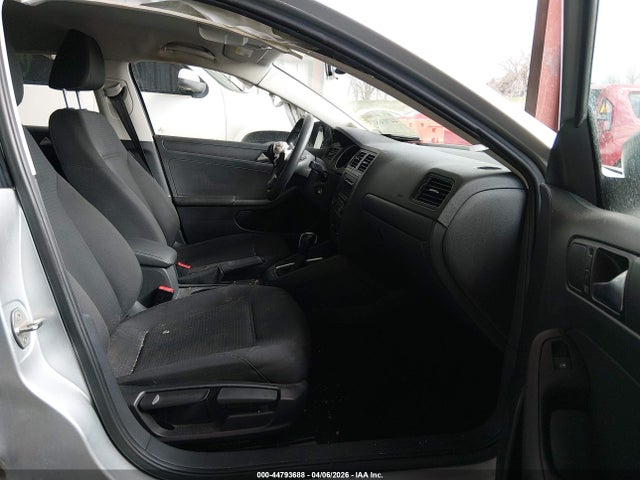 44793688 :رقم المزاد ، 3VW2K7AJ3FM404173 vin ، 2015 Volkswagen Jetta 2.0l S مزاد بيع