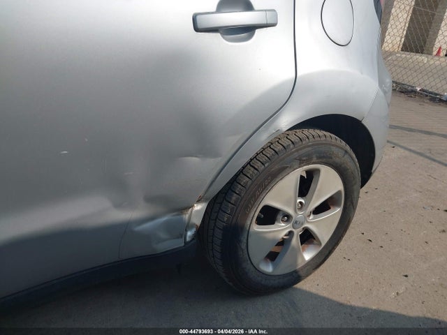 2014 Kia Soul მანქანა იყიდება აუქციონზე, vin: KNDJN2A29E7720297, აუქციონის ნომერი: 44793693