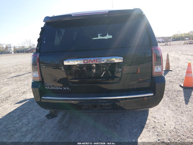 Продаж на аукціоні авто 2015 Gmc Yukon Xl 1500 Denali, vin: 1GKS2JKJ2FR172800, номер лоту: 44793713