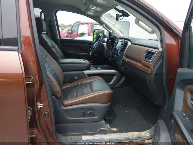 2018 Nissan Titan Xd Platinum Reserve Diesel მანქანა იყიდება აუქციონზე, vin: 1N6BA1F49JN519961, აუქციონის ნომერი: 44793761