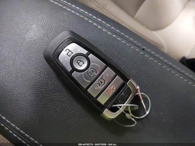 Продажа на аукционе авто 2020 Ford Escape Titanium, vin: 1FMCU9J9XLUB48538, номер лота: 44793774