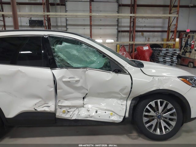 Продажа на аукционе авто 2020 Ford Escape Titanium, vin: 1FMCU9J9XLUB48538, номер лота: 44793774