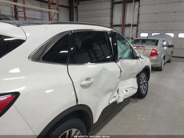 Продажа на аукционе авто 2020 Ford Escape Titanium, vin: 1FMCU9J9XLUB48538, номер лота: 44793774