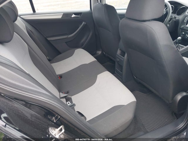 44793779 :رقم المزاد ، 3VW2B7AJ5HM276554 vin ، 2017 Volkswagen Jetta 1.4t S مزاد بيع