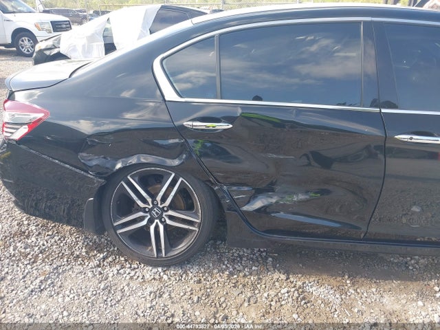 1HGCR3F95HA004983 Honda Accord Touring V6
