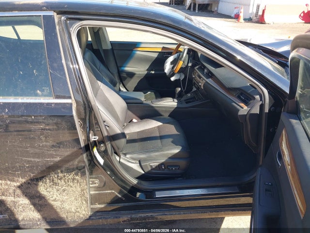 44793851 :رقم المزاد ، JTHBW1GG8E2053913 vin ، 2014 Lexus Es 300h مزاد بيع