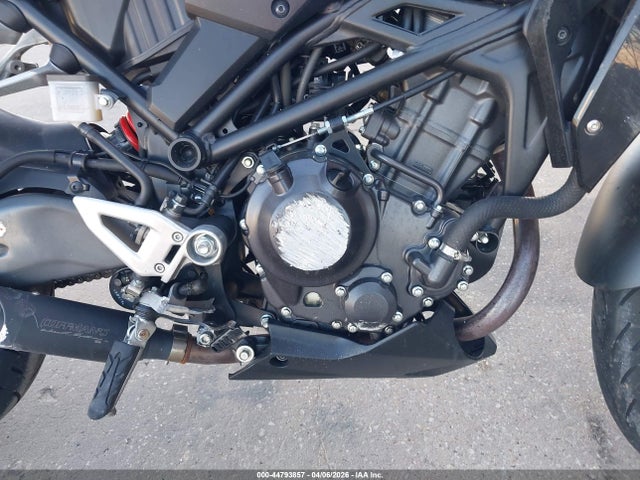 44793857 :رقم المزاد ، MLHNC5550R5400183 vin ، 2024 Honda Cbf300 Na مزاد بيع