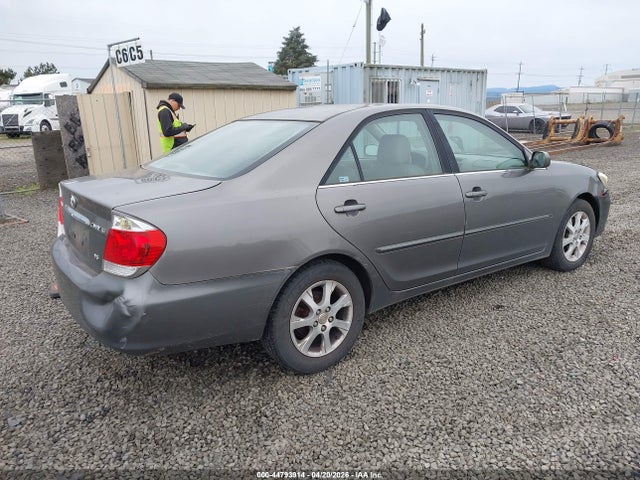 2005 Toyota Camry Xle V6 მანქანა იყიდება აუქციონზე, vin: JTDBF30K050160378, აუქციონის ნომერი: 44793914