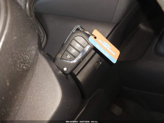 5YFB4MDE1RP214122 Toyota COROLLA LE