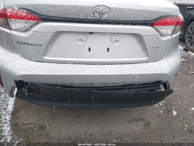5YFB4MDE1RP214122 Toyota COROLLA LE