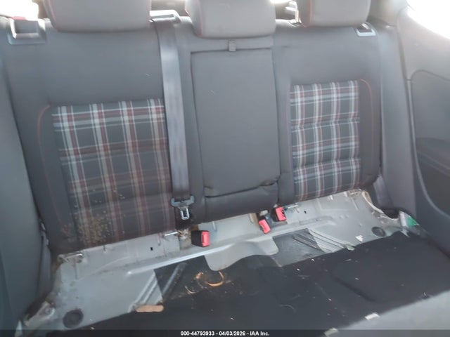 2010 Volkswagen Gti 2-door მანქანა იყიდება აუქციონზე, vin: WVWED7AJ4AW309348, აუქციონის ნომერი: 44793933