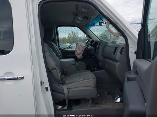 Продаж на аукціоні авто 2013 Nissan Nv Passenger Nv3500 Hd Sv V8, vin: 5BZAF0AA4DN202701, номер лоту: 44793946