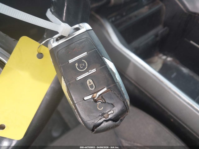 2019 RAM 1500 1C6SRFBT3KN889818 Photo 10