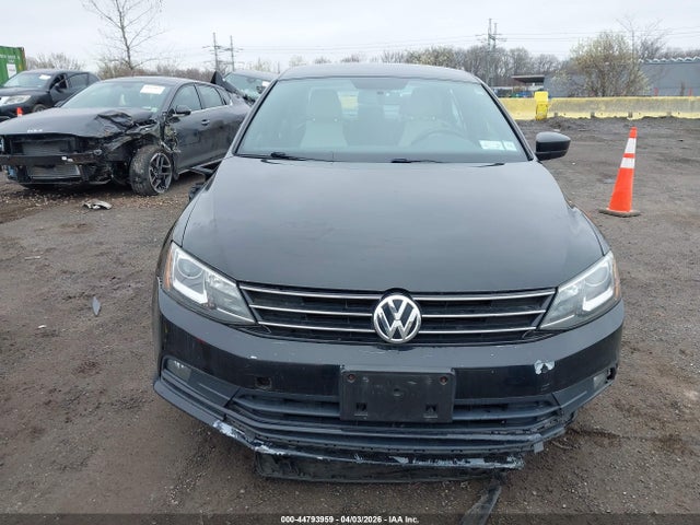 2016 Volkswagen Jetta 1.8t Sport მანქანა იყიდება აუქციონზე, vin: 3VWD17AJXGM303158, აუქციონის ნომერი: 44793959