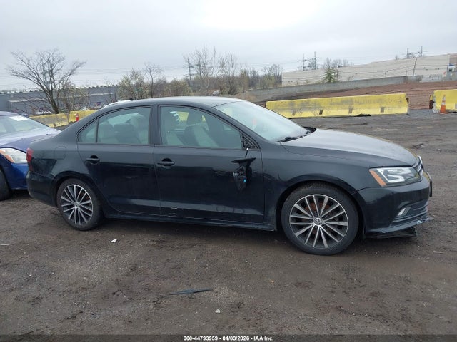2016 Volkswagen Jetta 1.8t Sport მანქანა იყიდება აუქციონზე, vin: 3VWD17AJXGM303158, აუქციონის ნომერი: 44793959
