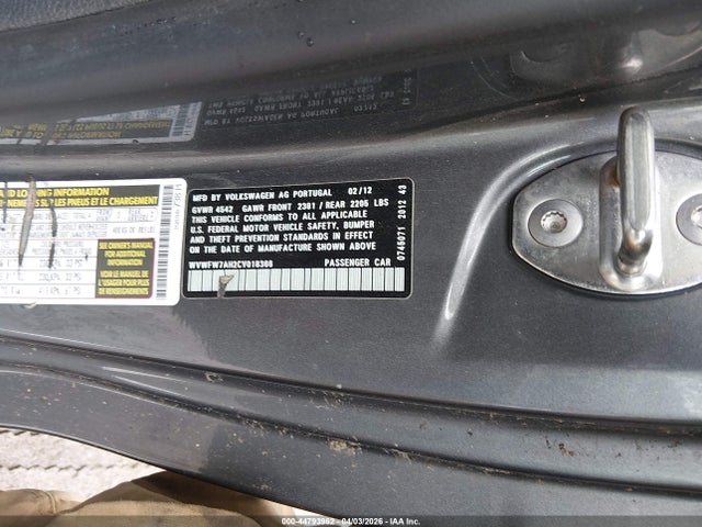 44793962 :رقم المزاد ، WVWFW7AH2CV018366 vin ، 2012 Volkswagen Eos Lux مزاد بيع