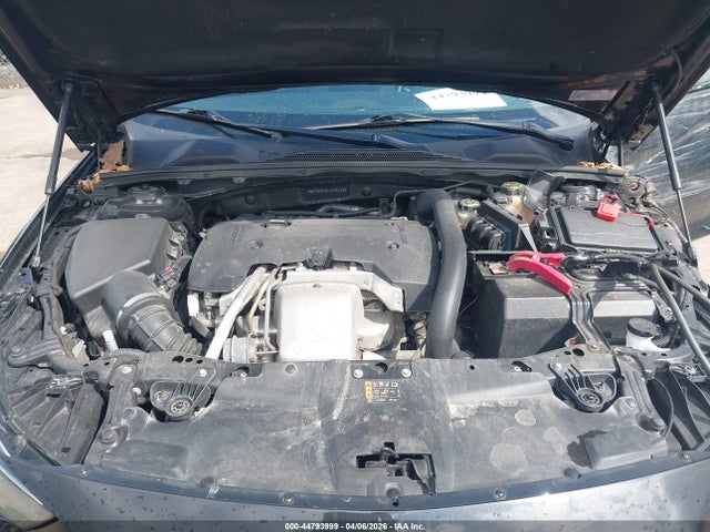 44793999 :رقم المزاد ، W04GV8SX6J1085473 vin ، 2018 Buick Regal Tourx Essence مزاد بيع