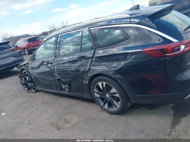 44793999 :رقم المزاد ، W04GV8SX6J1085473 vin ، 2018 Buick Regal Tourx Essence مزاد بيع