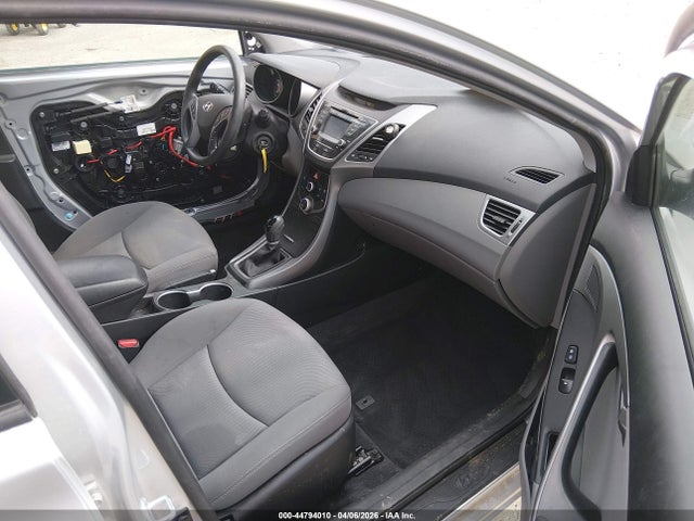 44794010 :رقم المزاد ، KMHDH4AE2GU519089 vin ، 2016 Hyundai Elantra Se مزاد بيع