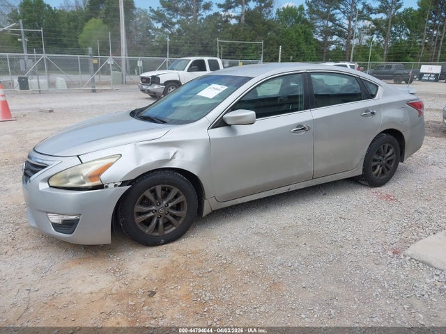 Nissan Altima 2.5 S 2015 1N4AL3AP1FC580834 Image 2