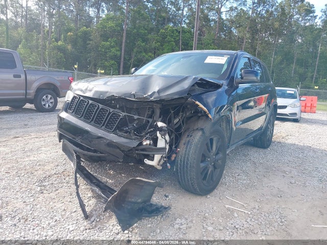 1C4RJFAG2HC885444 Jeep Grand Cherokee Laredo 4x4