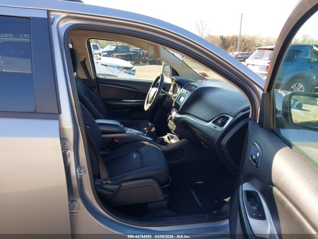 44794065 :رقم المزاد ، 3C4PDCAB6HT545607 vin ، 2017 Dodge Journey Se مزاد بيع