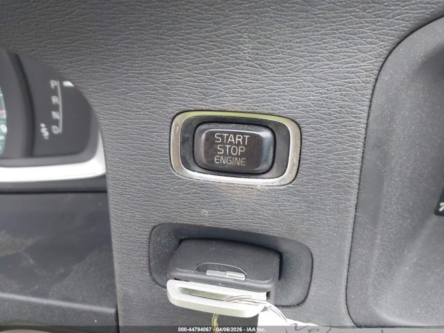 2015 VOLVO V60 YV140MEK8F1256466 Photo 10