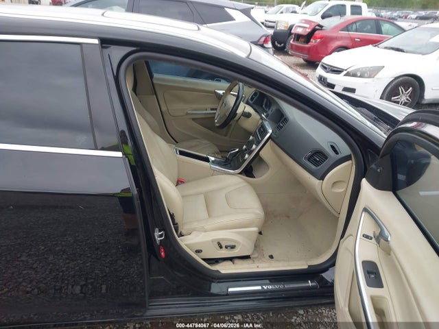 2015 VOLVO V60 YV140MEK8F1256466 Photo 4