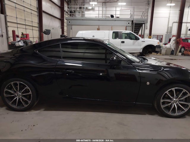 JF1ZNAA13H8709076 Toyota 86