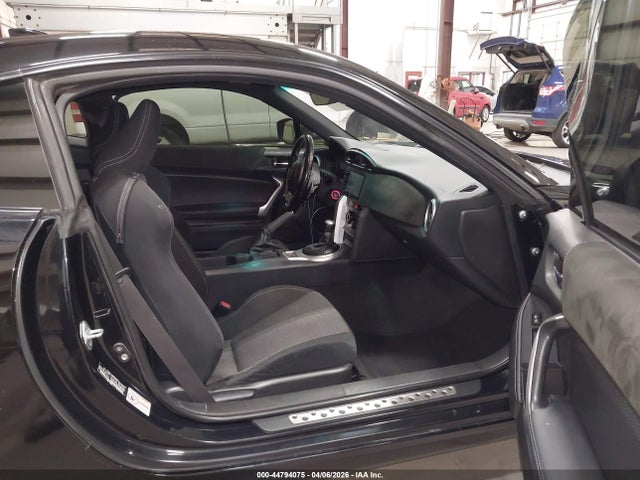 JF1ZNAA13H8709076 Toyota 86