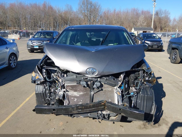 2013 Toyota Sienna L V6 7 Passenger მანქანა იყიდება აუქციონზე, vin: 5TDZK3DC4DS349740, აუქციონის ნომერი: 44794099