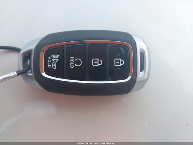 44794131 :رقم المزاد ، KMHRC8A35SU394639 vin ، 2025 Hyundai Venue Sel مزاد بيع