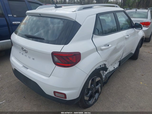 44794131 :رقم المزاد ، KMHRC8A35SU394639 vin ، 2025 Hyundai Venue Sel مزاد بيع