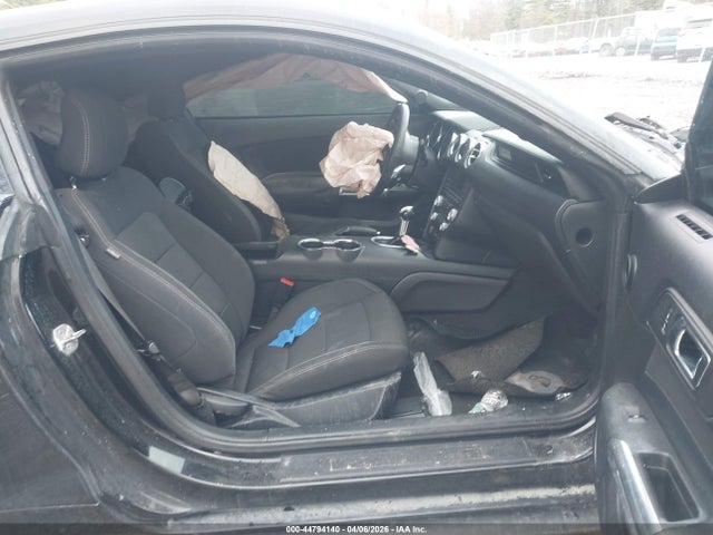 2017 FORD MUSTANG 1FA6P8AM3H5215396 Photo 4