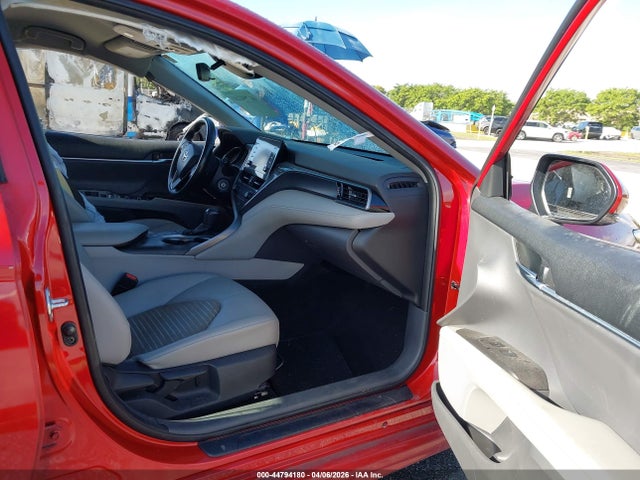 2022 Toyota Camry Se მანქანა იყიდება აუქციონზე, vin: 4T1G11AK3NU058049, აუქციონის ნომერი: 44794180