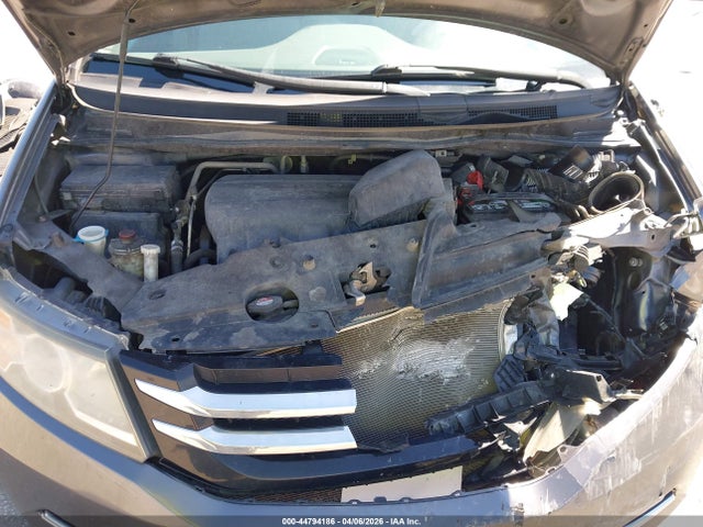 44794186 :رقم المزاد ، 5FNRL5H43FB070640 vin ، 2015 Honda Odyssey Ex مزاد بيع