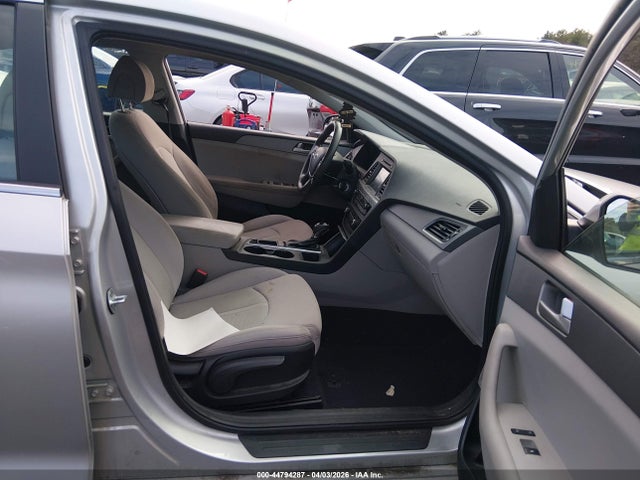 5NPE24AF0GH306560 Hyundai SONATA SE