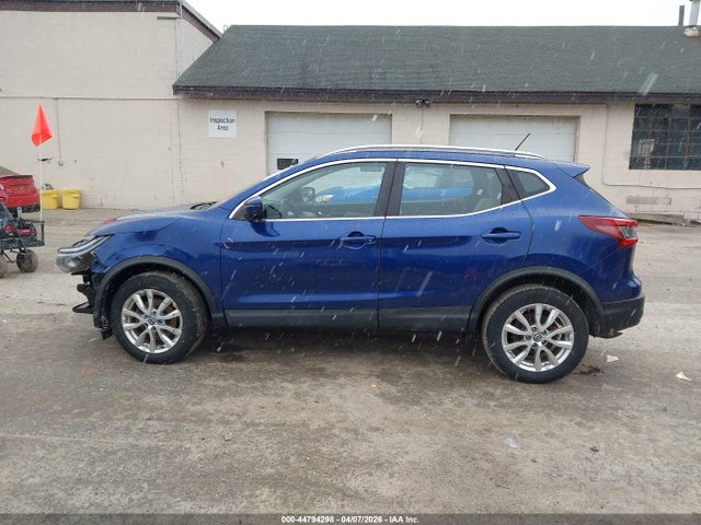 2020 Nissan Rogue Sport Sv Awd Xtronic Cvt მანქანა იყიდება აუქციონზე, vin: JN1BJ1CW7LW374167, აუქციონის ნომერი: 44794298