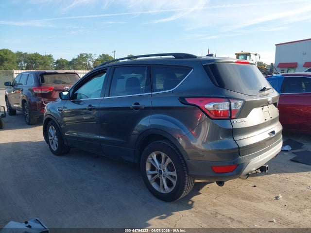 Продажа на аукционе авто 2017 Ford Escape Se, vin: 1FMCU0GDXHUF02282, номер лота: 44794323