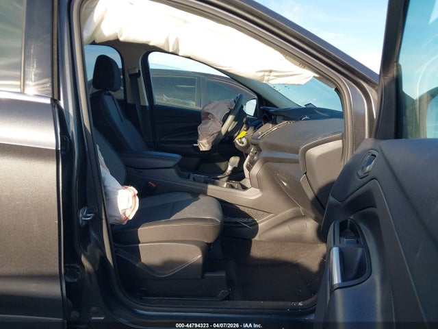 Продажа на аукционе авто 2017 Ford Escape Se, vin: 1FMCU0GDXHUF02282, номер лота: 44794323