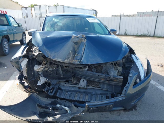 2014 Nissan Sentra Sv მანქანა იყიდება აუქციონზე, vin: 3N1AB7AP0EL654125, აუქციონის ნომერი: 44794365