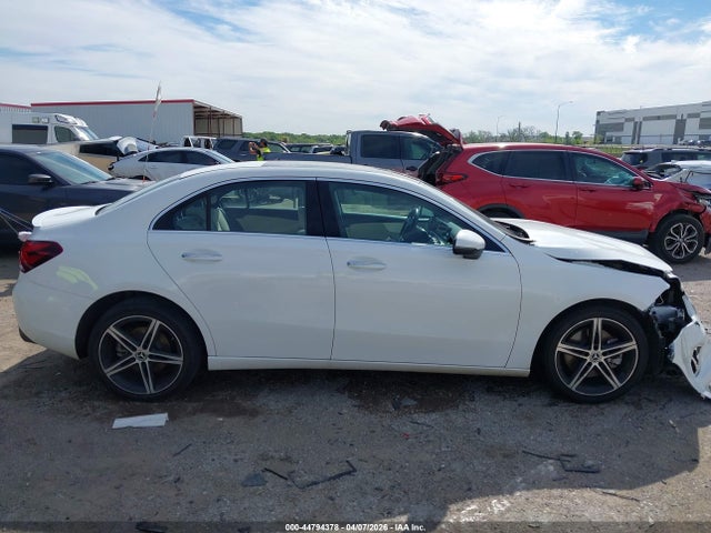 44794378 :رقم المزاد ، W1K3G4EB6NJ332073 vin ، 2022 Mercedes-benz A 220 مزاد بيع