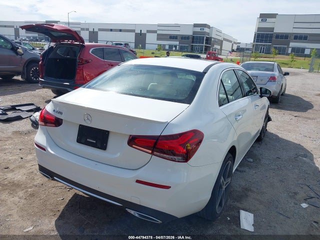 44794378 :رقم المزاد ، W1K3G4EB6NJ332073 vin ، 2022 Mercedes-benz A 220 مزاد بيع