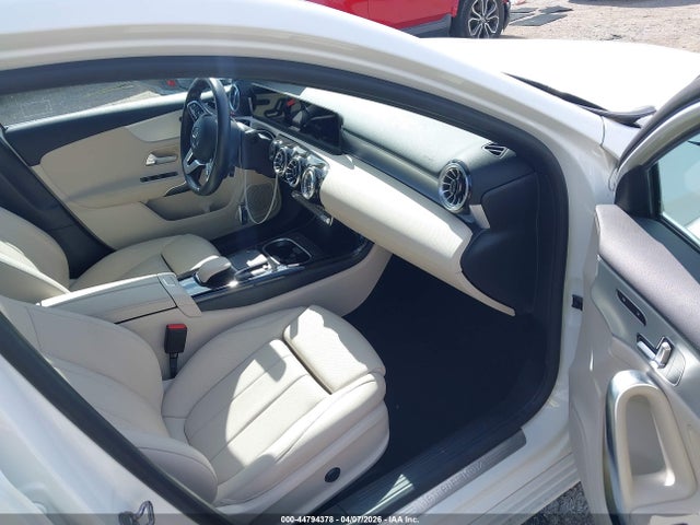 44794378 :رقم المزاد ، W1K3G4EB6NJ332073 vin ، 2022 Mercedes-benz A 220 مزاد بيع