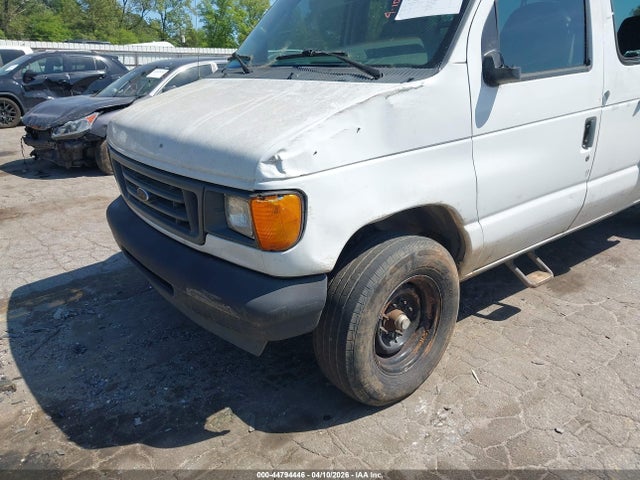44794446 :رقم المزاد ، 1FBNE31L83HB73907 vin ، 2003 Ford E-350 Super Duty Chateau/xl/xlt مزاد بيع