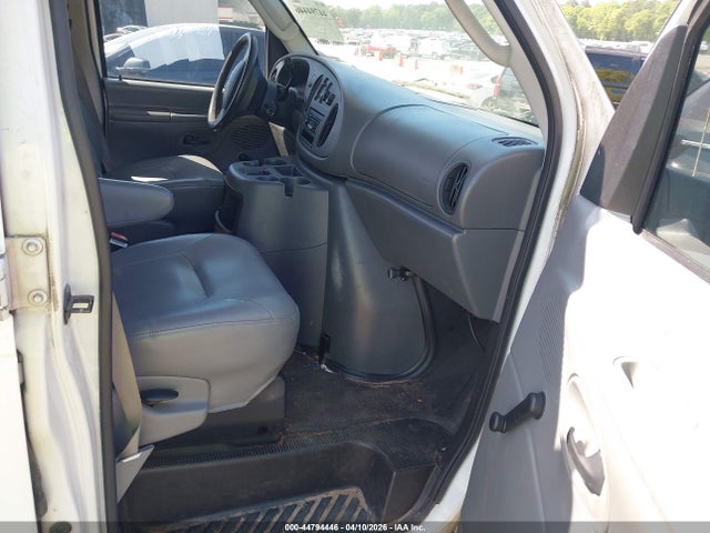 44794446 :رقم المزاد ، 1FBNE31L83HB73907 vin ، 2003 Ford E-350 Super Duty Chateau/xl/xlt مزاد بيع